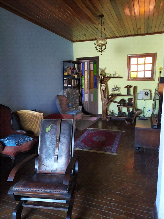 Casa com 4 dormitórios 180 m² na Consolação