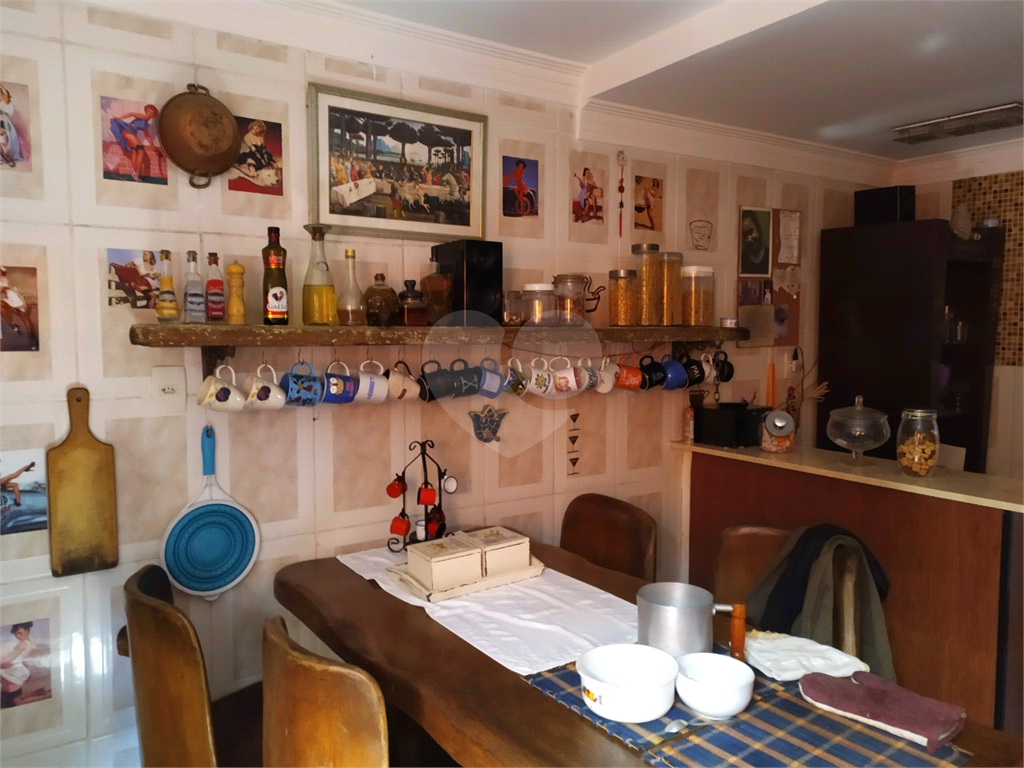 Casa com 4 dormitórios 180 m² na Consolação
