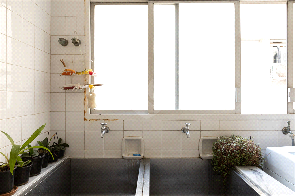 APARTAMENTO 4 SUÍTES A VENDA NOS JARDINS