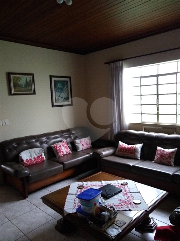 CASA EM JARAGUA