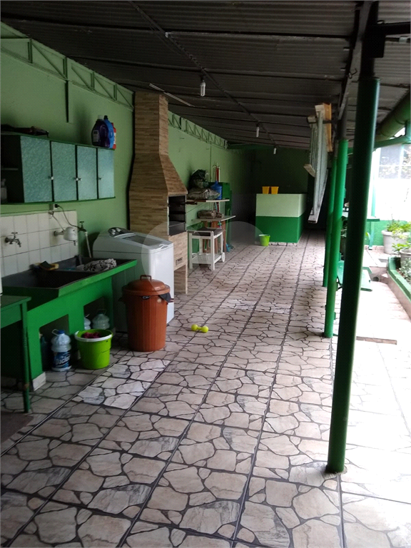 CASA EM JARAGUA