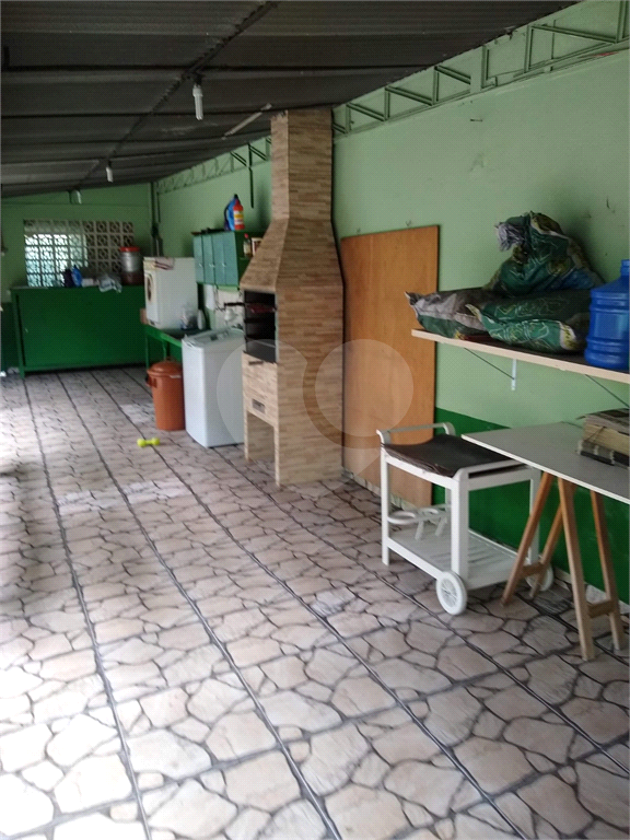 CASA EM JARAGUA