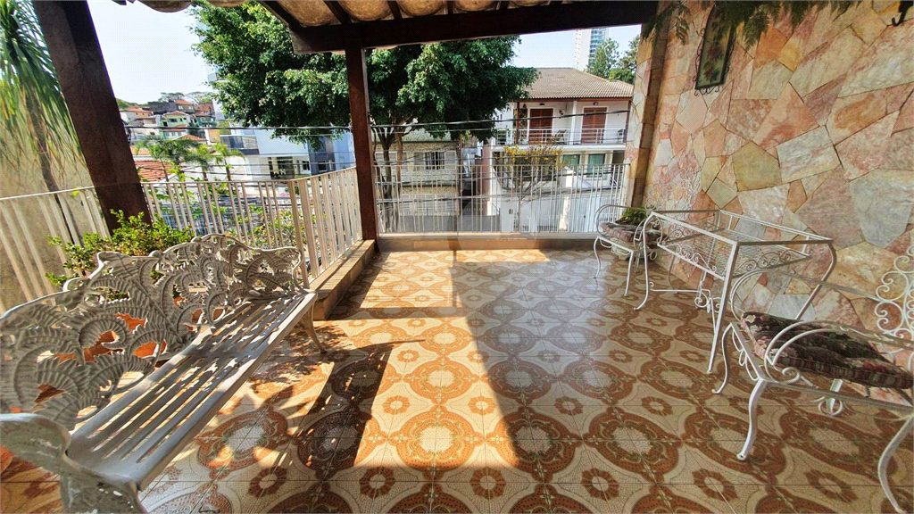 Sobrado à venda com 2 quartos, 168m² - Foto 2