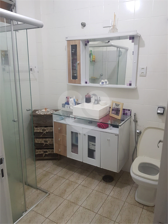 APARTAMENTO em CENTRO