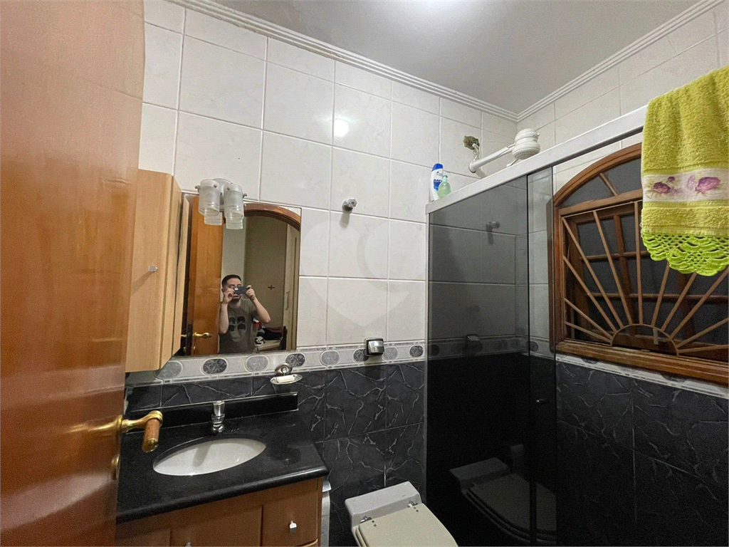 Sobrado com 3 suítes e 3 vagas de garagem