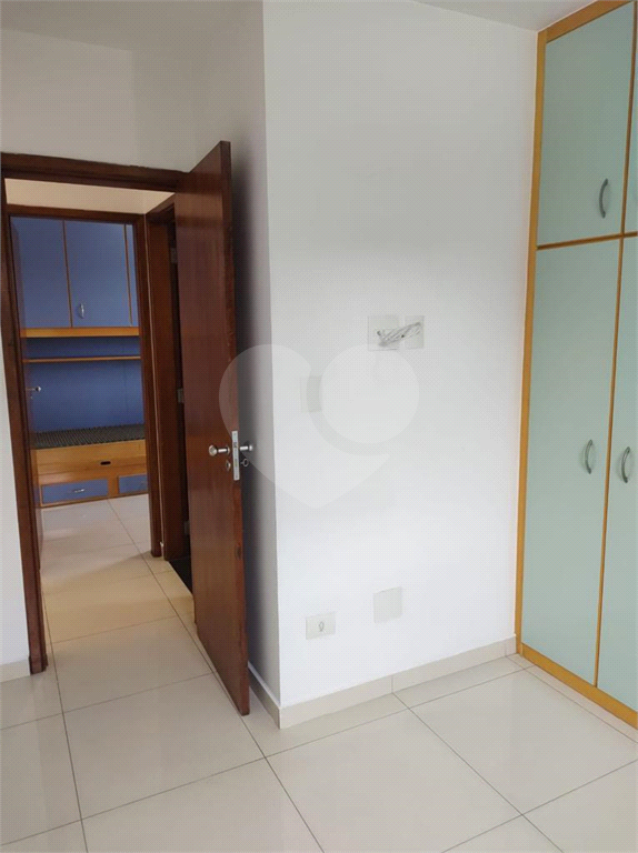 Apartamento à venda com 2 quartos, 57m² - Foto 11