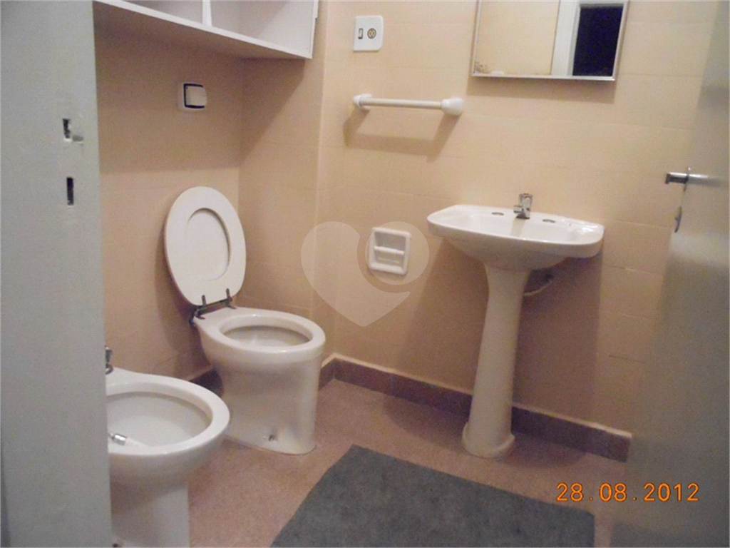 Apartamento à venda com 2 quartos, 75m² - Foto 12