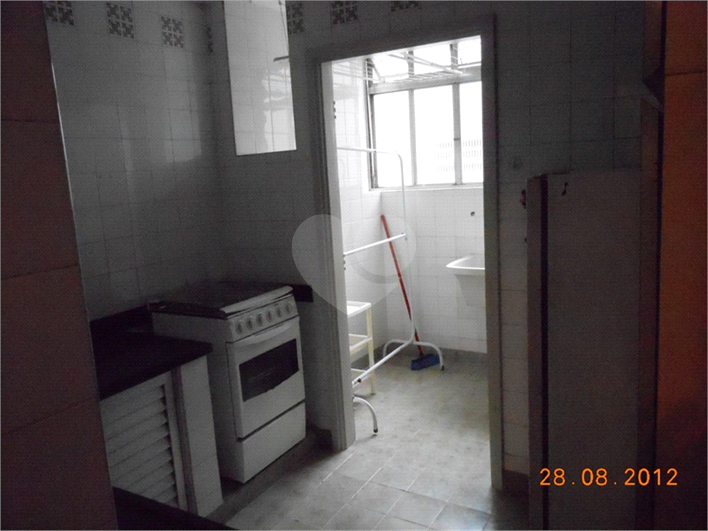 Apartamento à venda com 2 quartos, 75m² - Foto 3