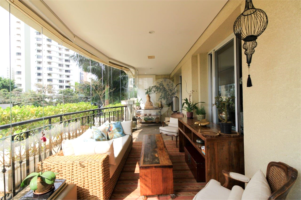 APARTAMENTO em PARAÍSO