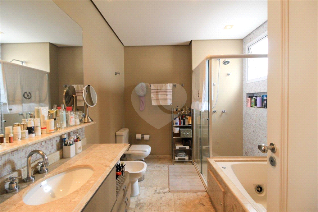 APARTAMENTO em PARAÍSO