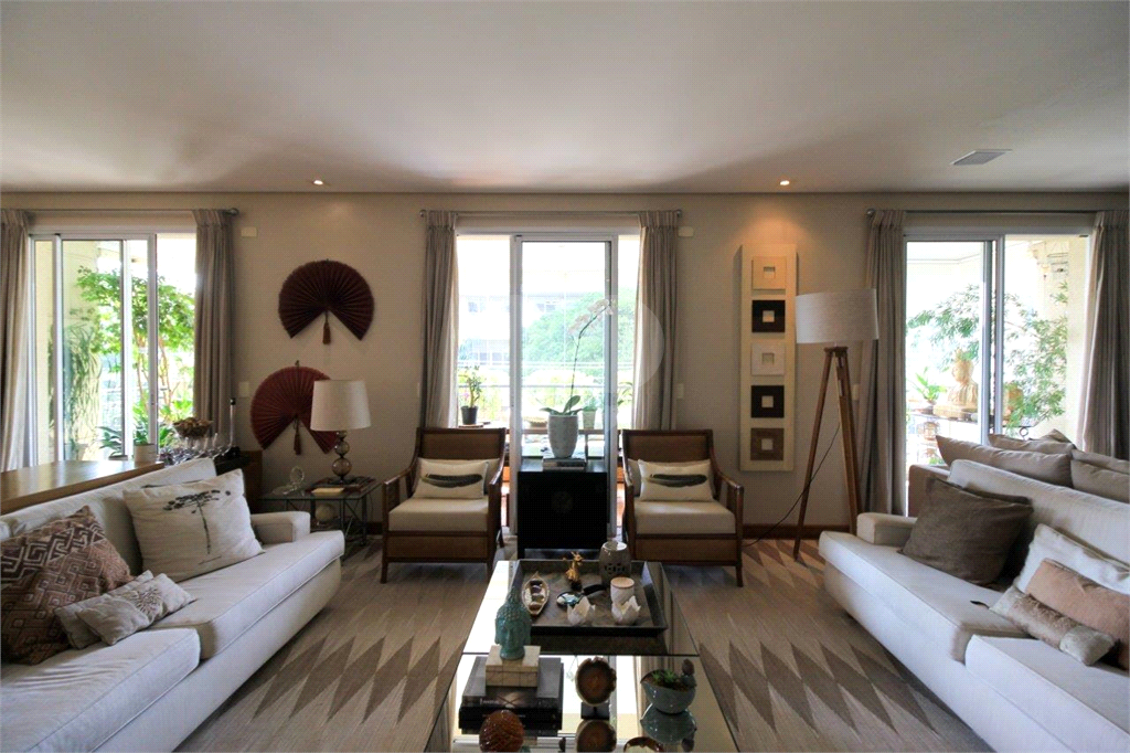 APARTAMENTO em PARAÍSO