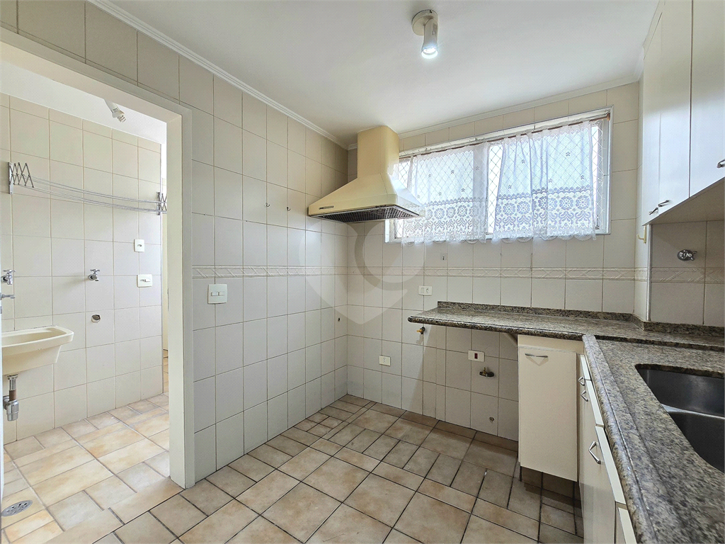 Apartamento a venda com 3 quartos 3 banheiros 1 vaga ao lado do metrô no bairro Paraíso, São Paulo - SP 