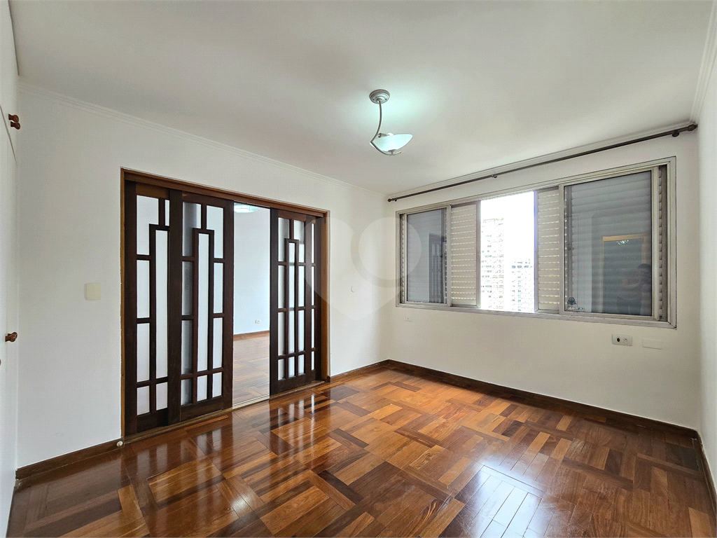 Apartamento a venda com 3 quartos 3 banheiros 1 vaga ao lado do metrô no bairro Paraíso, São Paulo - SP 