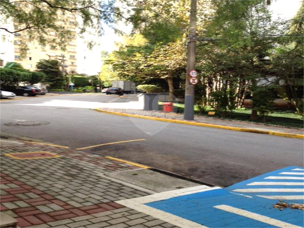 APARTAMENTO em JARDIM SUL