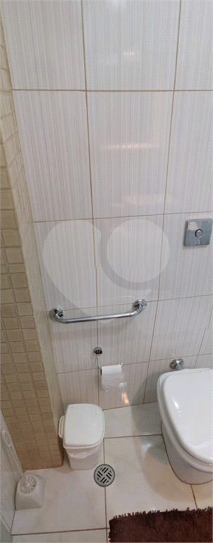 APARTAMENTO em CENTRO