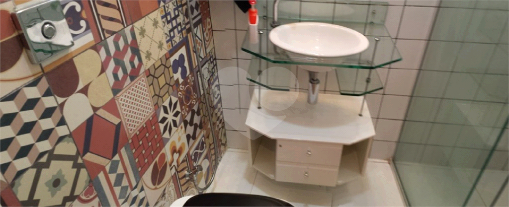 APARTAMENTO em CENTRO
