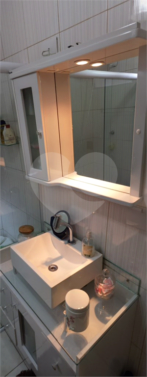 APARTAMENTO em CENTRO