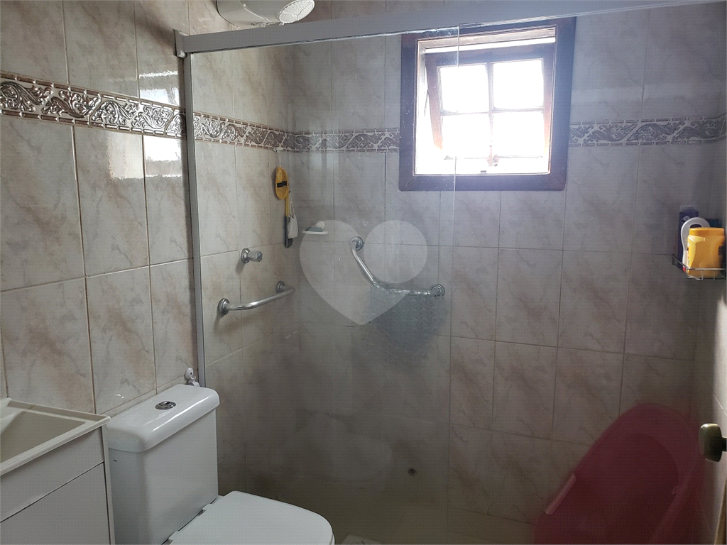 Casa com terreno de 607 m² com 4 quartos