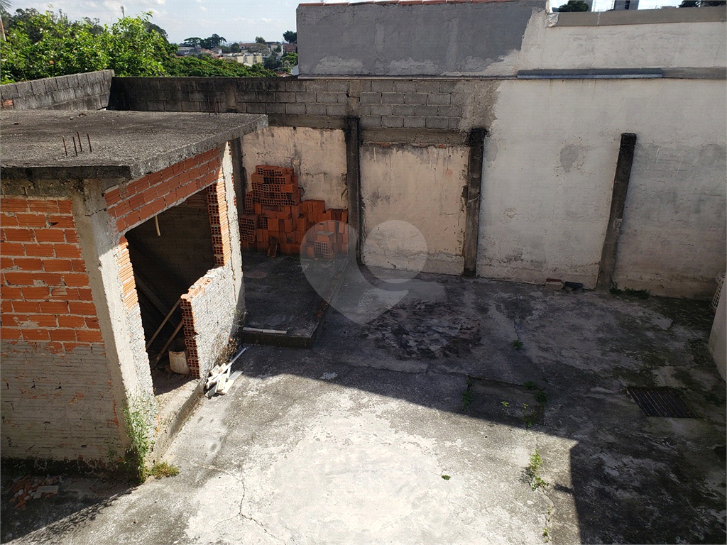 Casa com terreno de 607 m² com 4 quartos