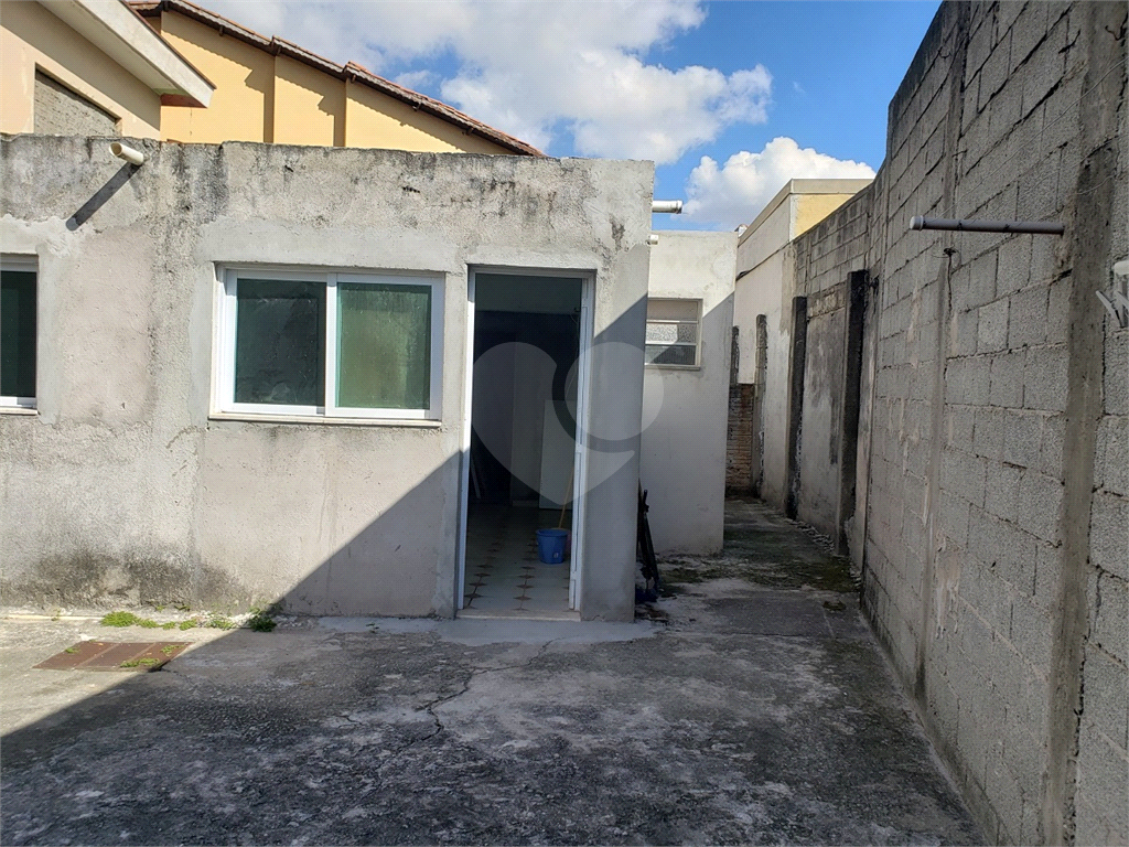 Casa com terreno de 607 m² com 4 quartos