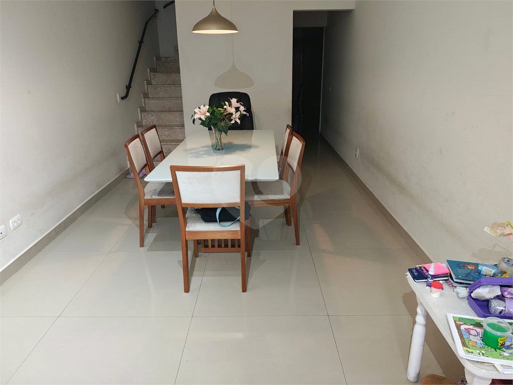 SOBRADO em VILA NIVI
