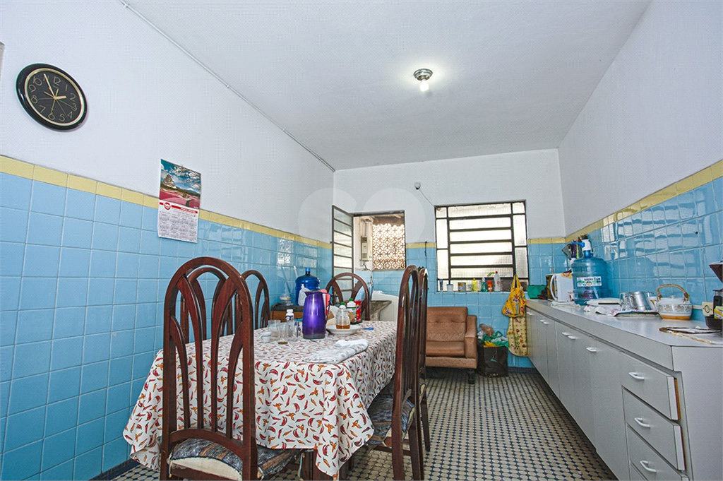 Excelente CASA TÉRREA com 04 Dormitórios + casa nos fundos na Casa Verde