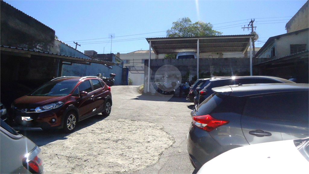 ESTACIONAMENTO / TERRENO - 880m² - DECLIVE - CASA VERDE