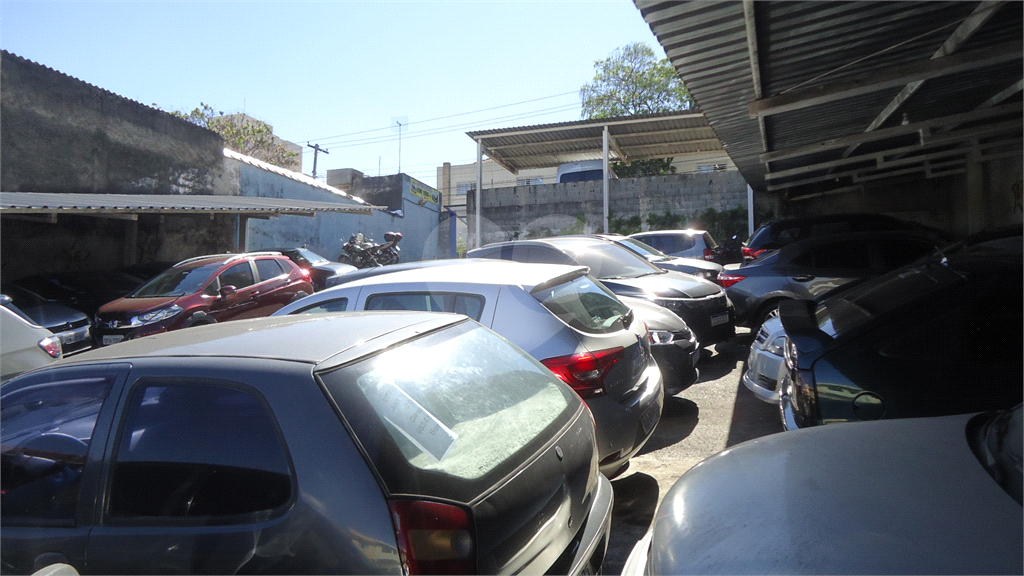 ESTACIONAMENTO / TERRENO - 880m² - DECLIVE - CASA VERDE