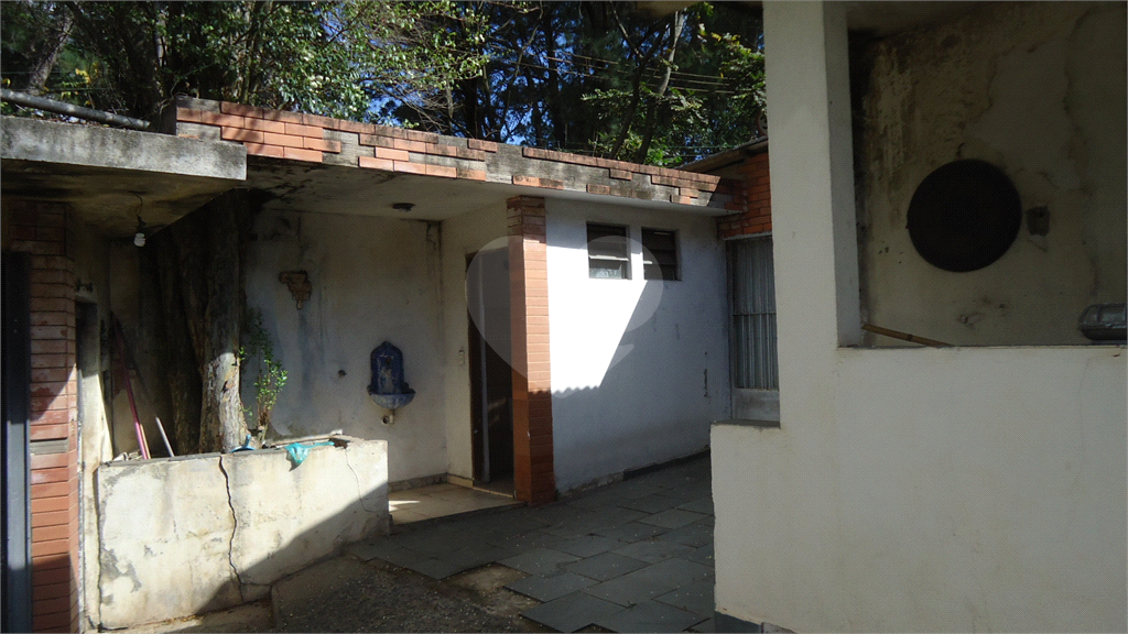 OPORTUNIDADE - 564m² - CASA TÉRREA - 03 QUARTOS - 02 SUÍTES - 04 VAGAS  -  JARDIM FLORESTA