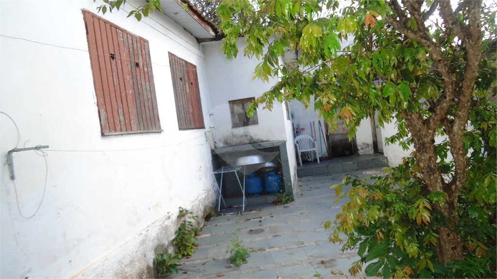 OPORTUNIDADE - 564m² - CASA TÉRREA - 03 QUARTOS - 02 SUÍTES - 04 VAGAS  -  JARDIM FLORESTA