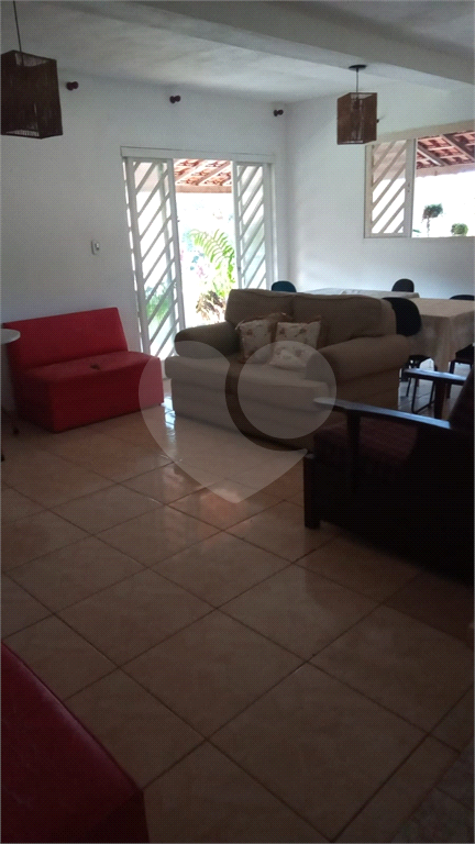 Sitio dos sonhos em Igarata com 3 casas.