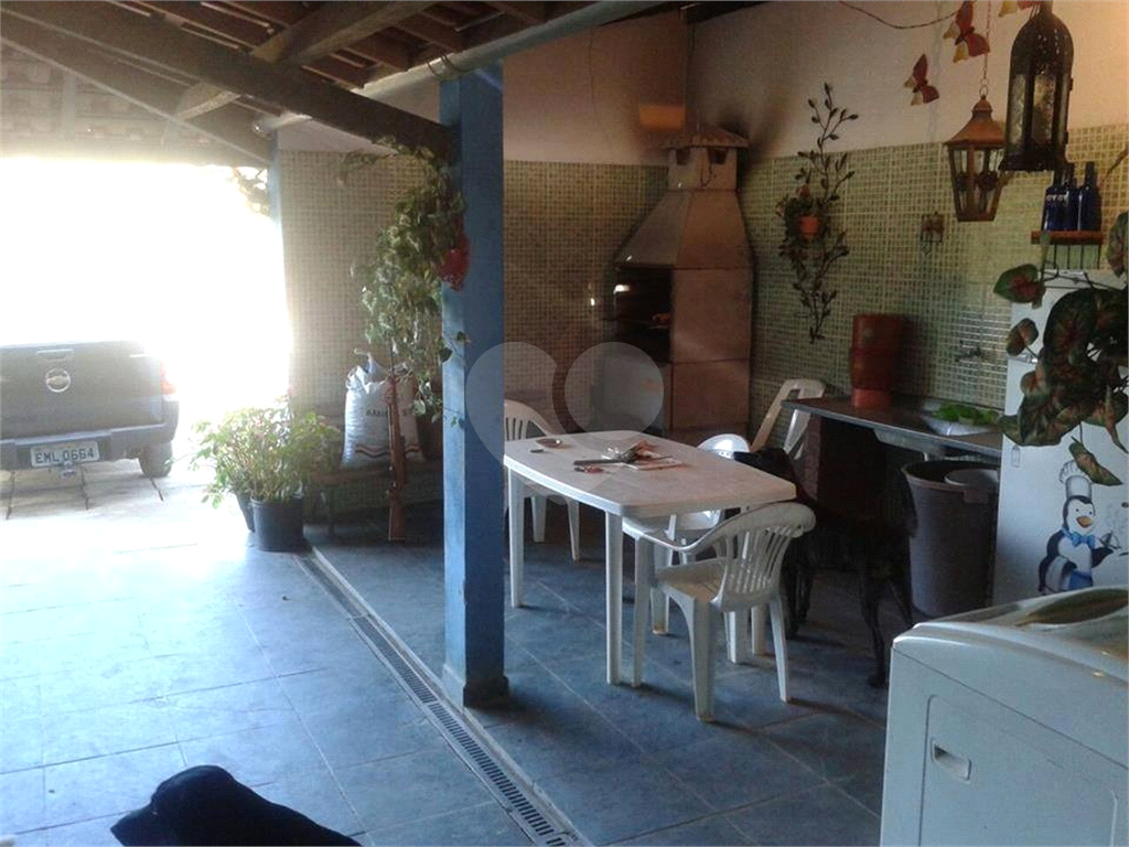 Sitio dos sonhos em Igarata com 3 casas.