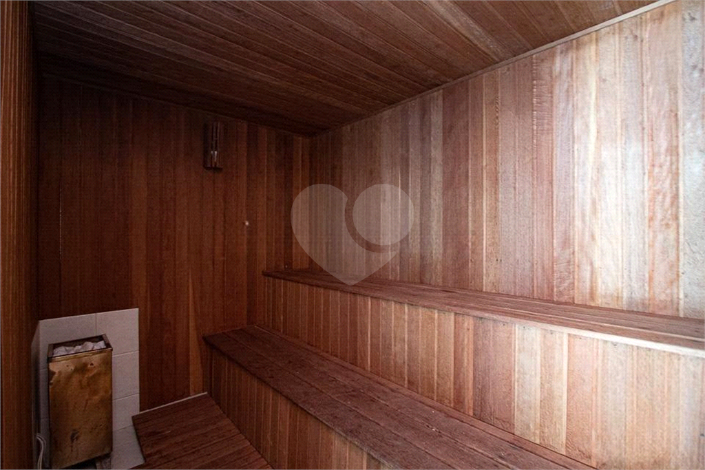 Apartamento com 2 suítes, varanda gourmet e vista livre em prédio moderno em Perdizes