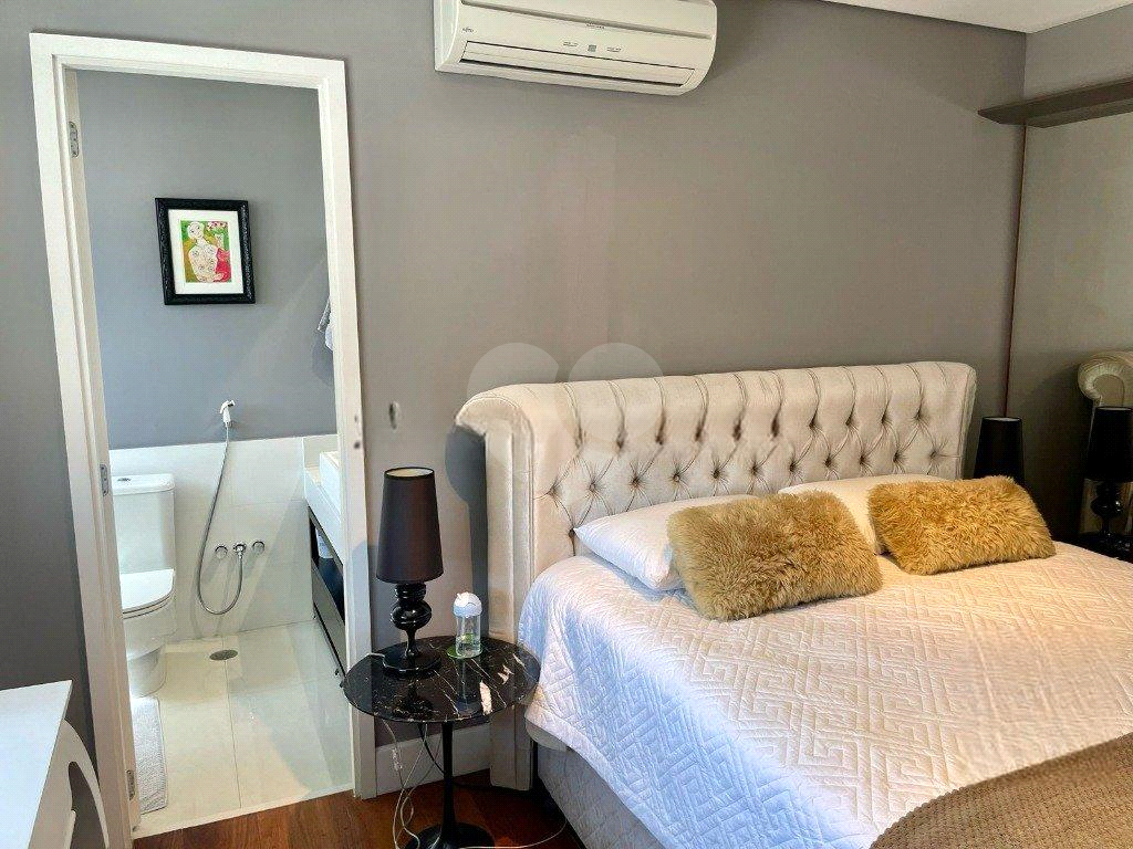 Apartamento com 2 suítes, varanda gourmet e vista livre em prédio moderno em Perdizes