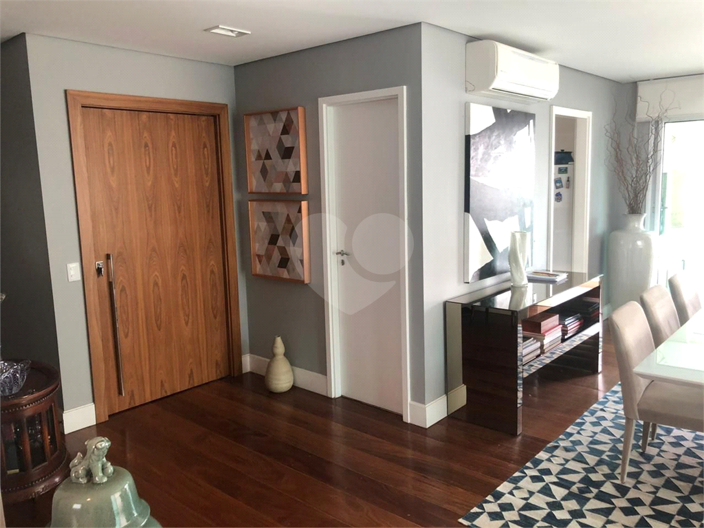 Apartamento com 2 suítes, varanda gourmet e vista livre em prédio moderno em Perdizes