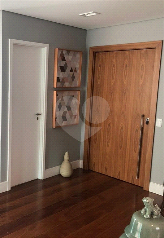 Apartamento com 2 suítes, varanda gourmet e vista livre em prédio moderno em Perdizes