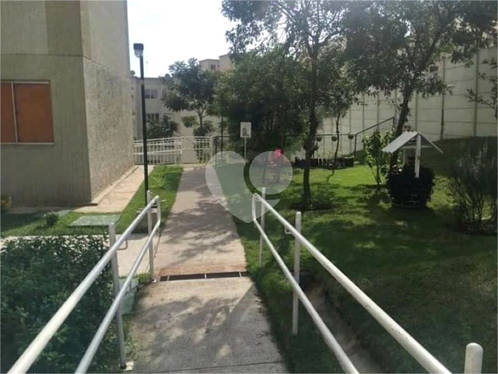 APARTAMENTO 2 QUARTOS  1 SALA  1 COZINHA  1 LAVANDERIA  COM 40M² NO VAZ DE LIMA
