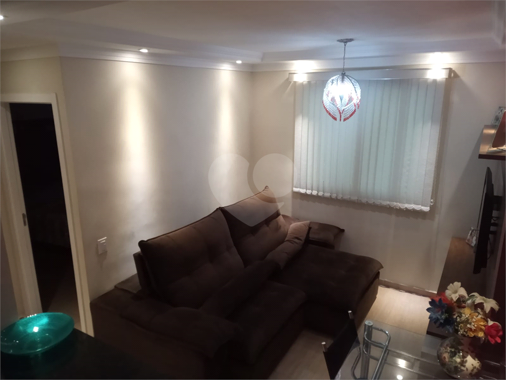 APARTAMENTO 2 QUARTOS  1 SALA  1 COZINHA  1 LAVANDERIA  COM 40M² NO VAZ DE LIMA
