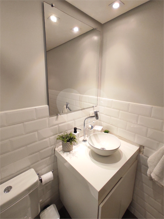 APARTAMENTO em CENTRO