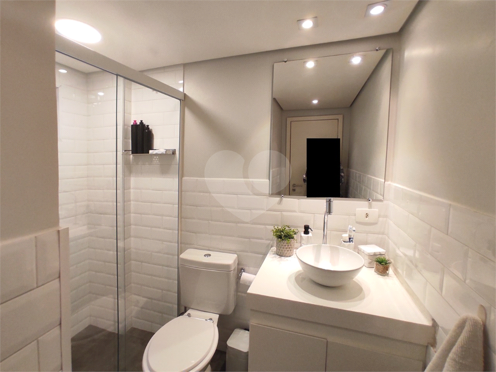 APARTAMENTO em CENTRO