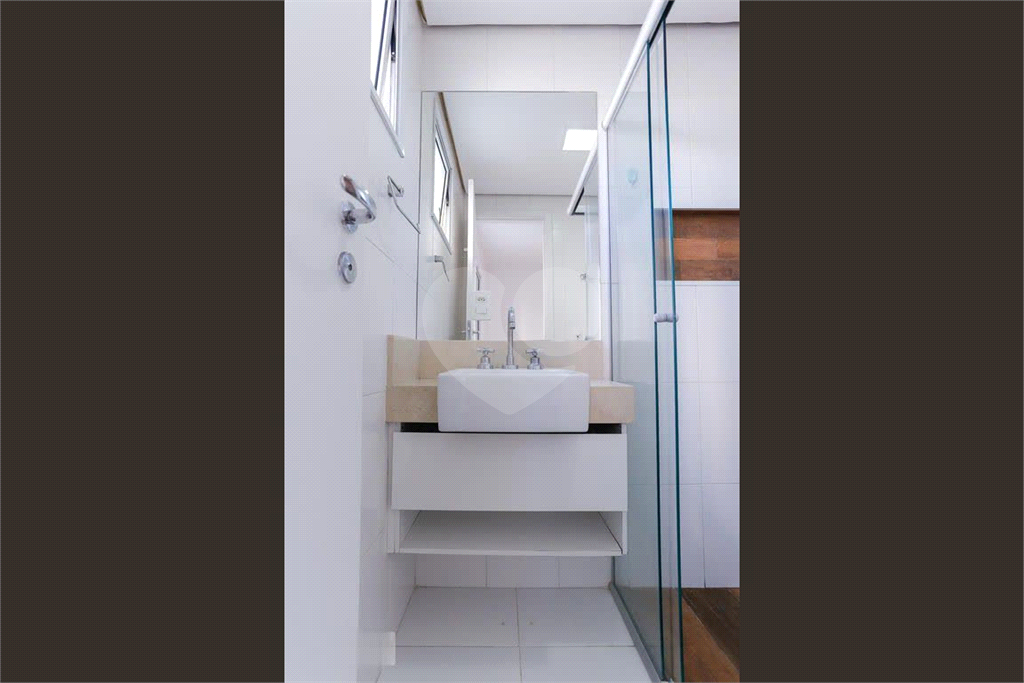 APARTAMENTO COM 3 SUITES E 2 VAGAS DE GARAGEM NA VILA ROMANA