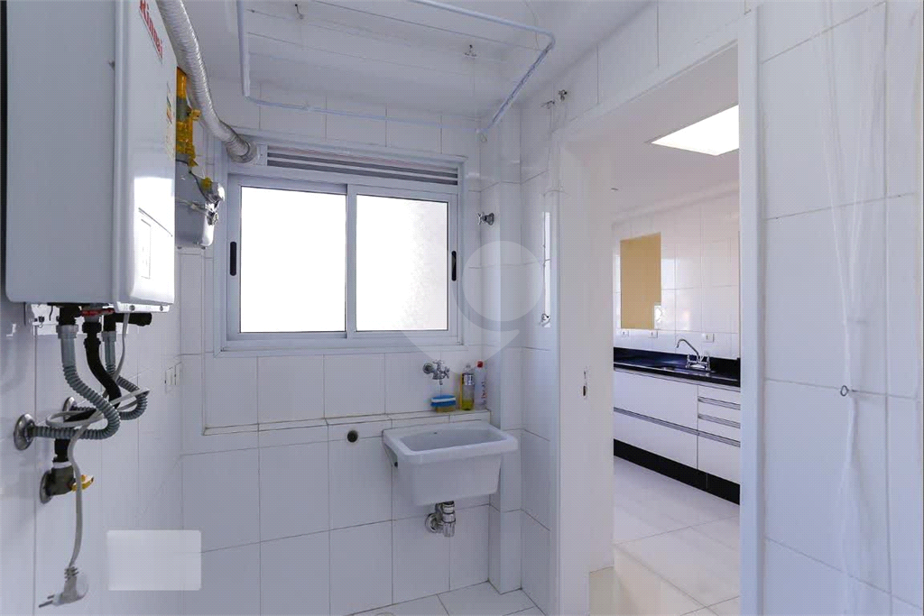 APARTAMENTO COM 3 SUITES E 2 VAGAS DE GARAGEM NA VILA ROMANA