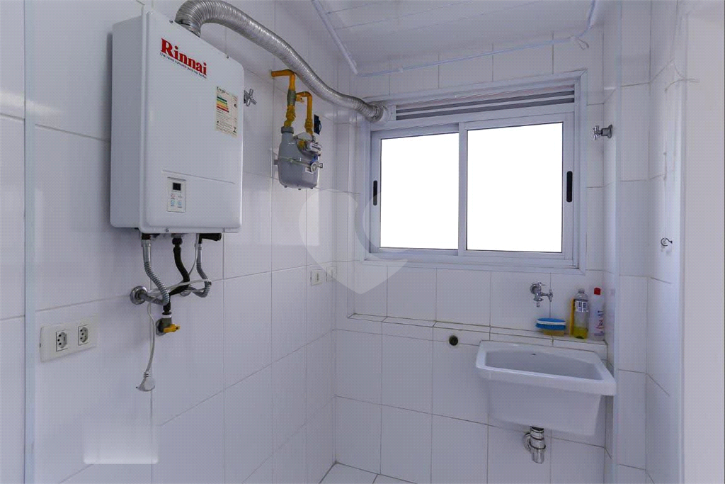 APARTAMENTO COM 3 SUITES E 2 VAGAS DE GARAGEM NA VILA ROMANA