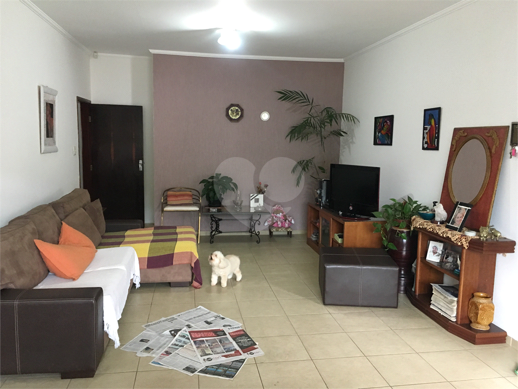 Casa à venda com 3 quartos, 270m² - Foto 12