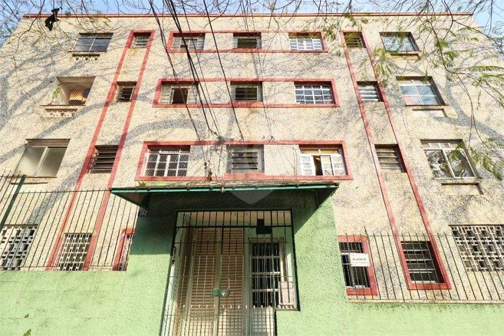 Jardim São Paulo apartamento ao lado do Metrô apenas 2 quarteirões abaixo do preço!!