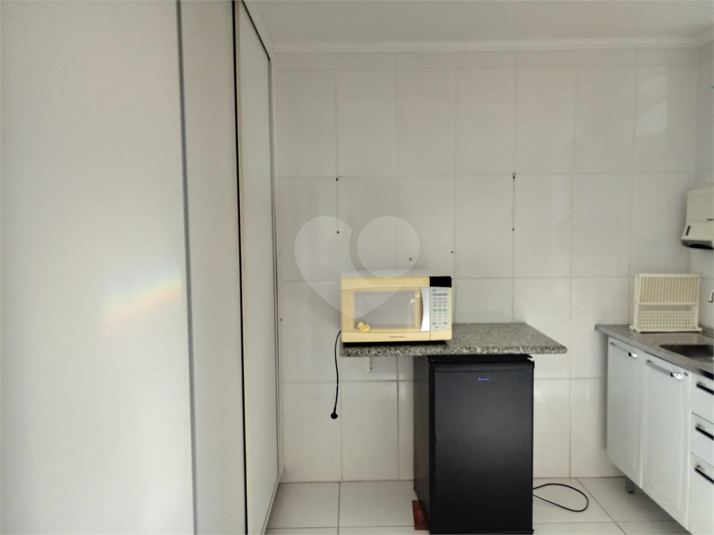 Sala Comercial - com sacada no Centro de São Paulo 107 m²