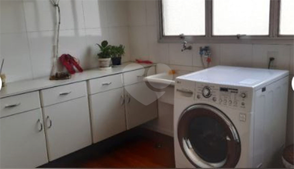 APARTAMENTO em SANTANA