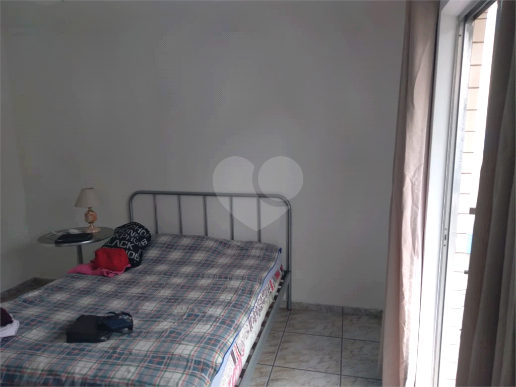 Apto no centro de Mongaguá