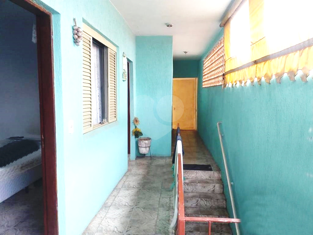Sobrado ao alado do Horto Florestal