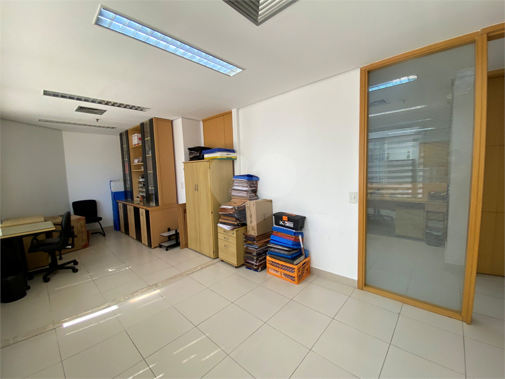 Salas comerciais com 190 m² e 4 vagas de garagem na Agua Branca - Zona Oeste - SP